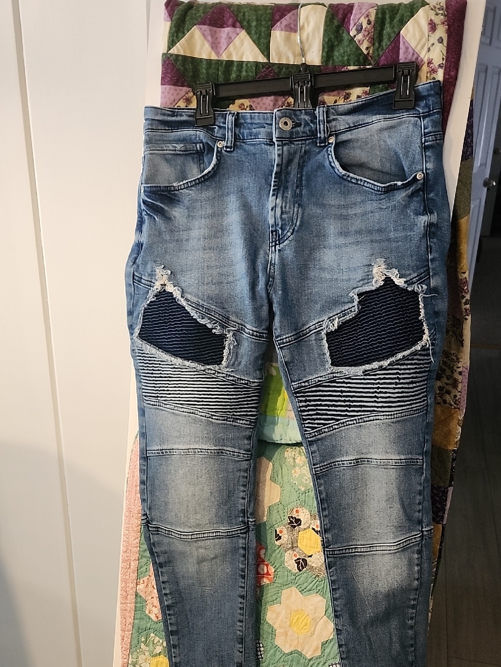 Zara Distressed Blue Moto-Style Skinny Jeans WOW!!!